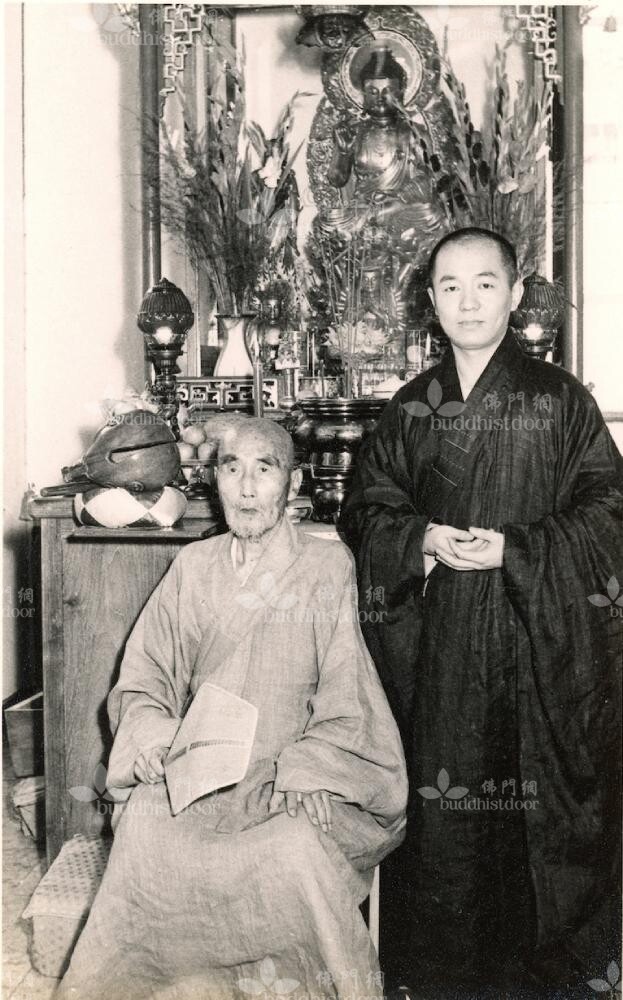 1958年福慧精舍正式創立。這是倓虛老法師（右）最後一次為人主持開光說法。